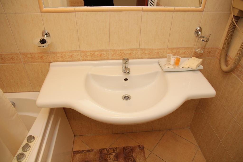 Penzion Romantik Dolná Streda Kamer foto