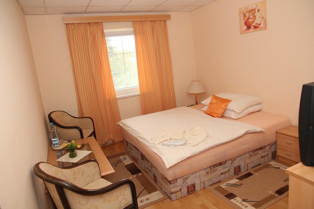 Penzion Romantik Dolná Streda Kamer foto